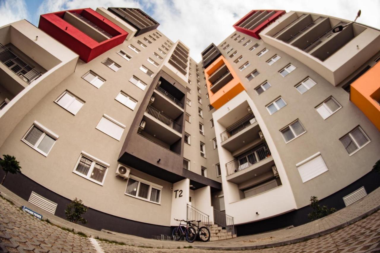 Apartment Gabriela'S Home Oradea Exteriör bild